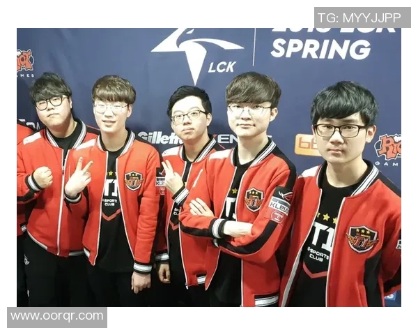 FPX战队进攻体系解析：如何在英雄联盟中掌控比赛节奏与胜利之道